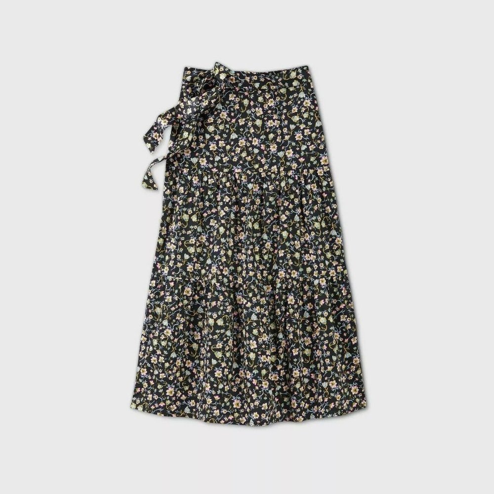 Who What Wear Black Floral Vine Tiered Maxi Skirt